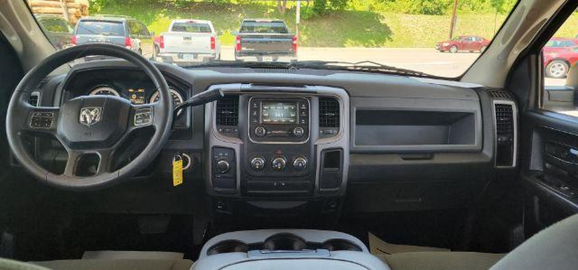 2018 BROWN /Black/Diesel Gray, vinyl RAM 1500 Tradesman Crew Cab LWB 4WD (1C6RR7ST2JS) with an 5.7 V8 engine, AT transmission, located at 15520 McMullen Hwy SW, Belair, MD, 21502, (301) 729-3700, 39.581375, -78.846451 - Photo#6