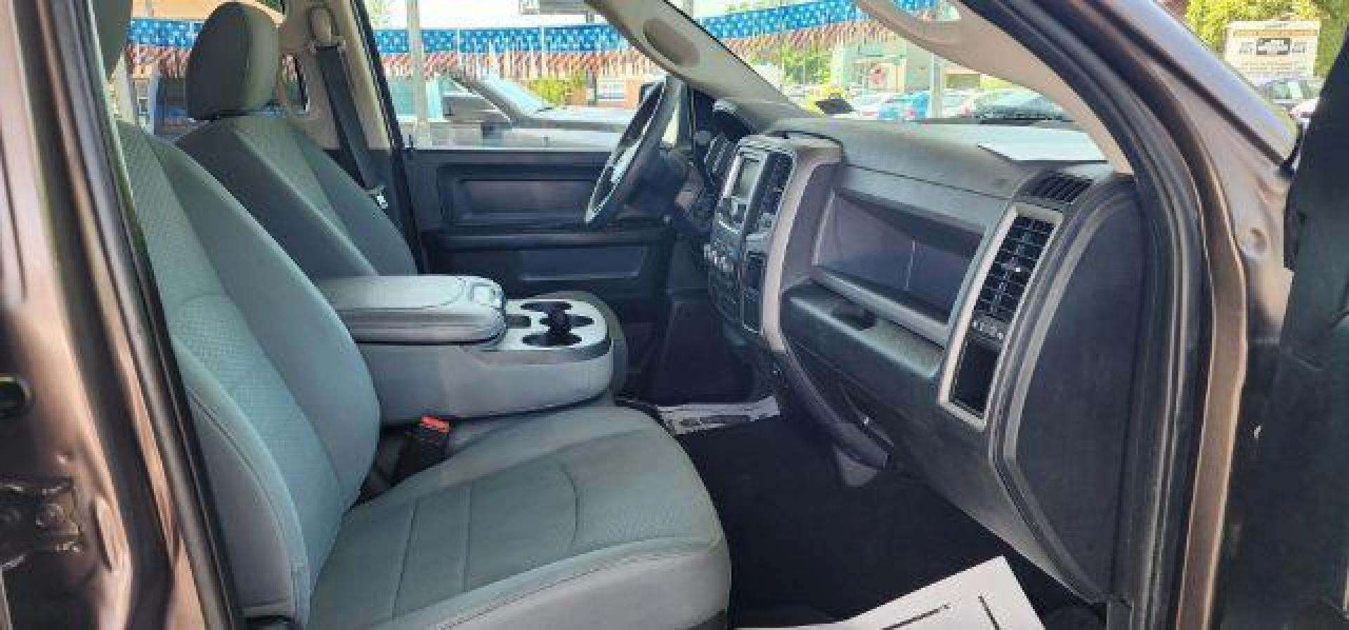 2018 BROWN /Black/Diesel Gray, vinyl RAM 1500 Tradesman Crew Cab LWB 4WD (1C6RR7ST2JS) with an 5.7 V8 engine, AT transmission, located at 15520 McMullen Hwy SW, Belair, MD, 21502, (301) 729-3700, 39.581375, -78.846451 - Photo#14