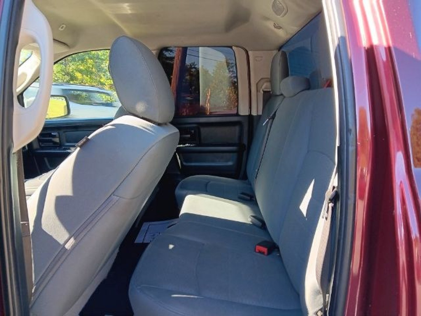 2018 RED Ram 1500 Express Quad Cab 4x4 6'4 Box (1C6RR7FG6JS) with an 5.7L V8 engine, AT transmission, located at 15520 McMullen Hwy SW, Belair, MD, 21502, (301) 729-3700, 39.581375, -78.846451- Photo#2