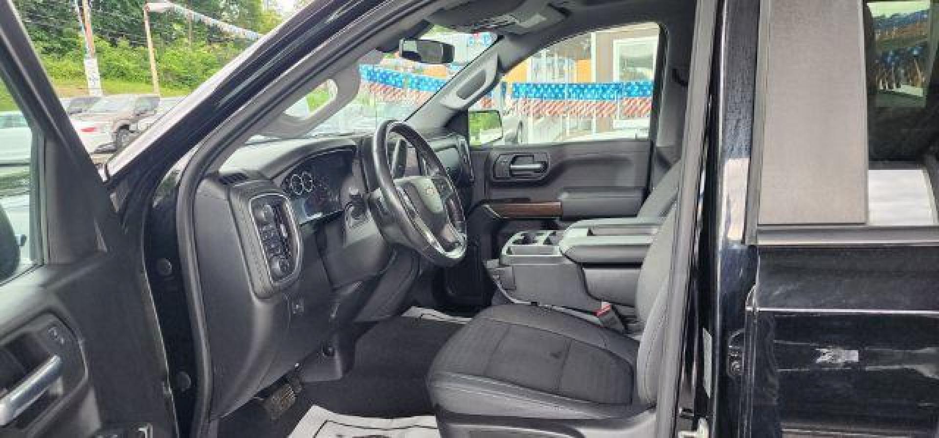 2019 BLACK /Jet Black Chevrolet Silverado 1500 LT (1GCUYDED9KZ) with an 5.3L V8 engine, AT transmission, located at 15520 McMullen Hwy SW, Belair, MD, 21502, (301) 729-3700, 39.581375, -78.846451 - Photo#4
