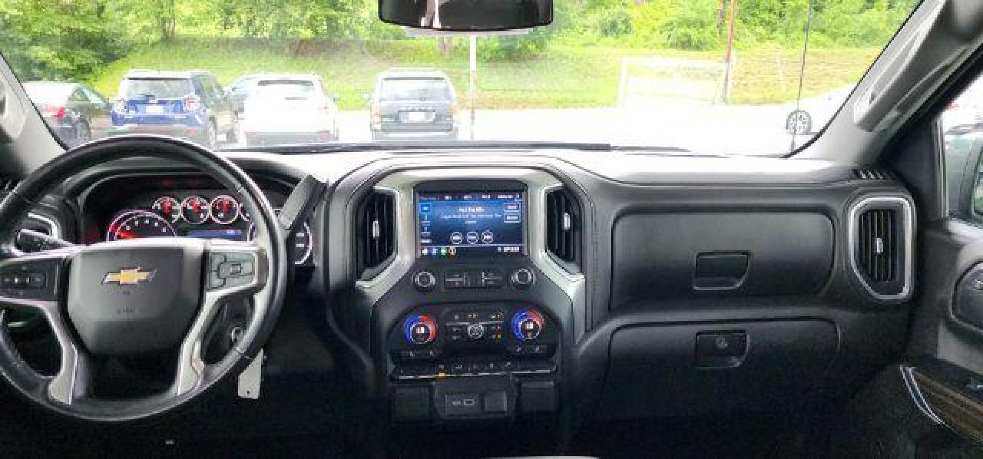 2019 BLACK /Jet Black Chevrolet Silverado 1500 LT (1GCUYDED9KZ) with an 5.3L V8 engine, AT transmission, located at 15520 McMullen Hwy SW, Belair, MD, 21502, (301) 729-3700, 39.581375, -78.846451 - Photo#6