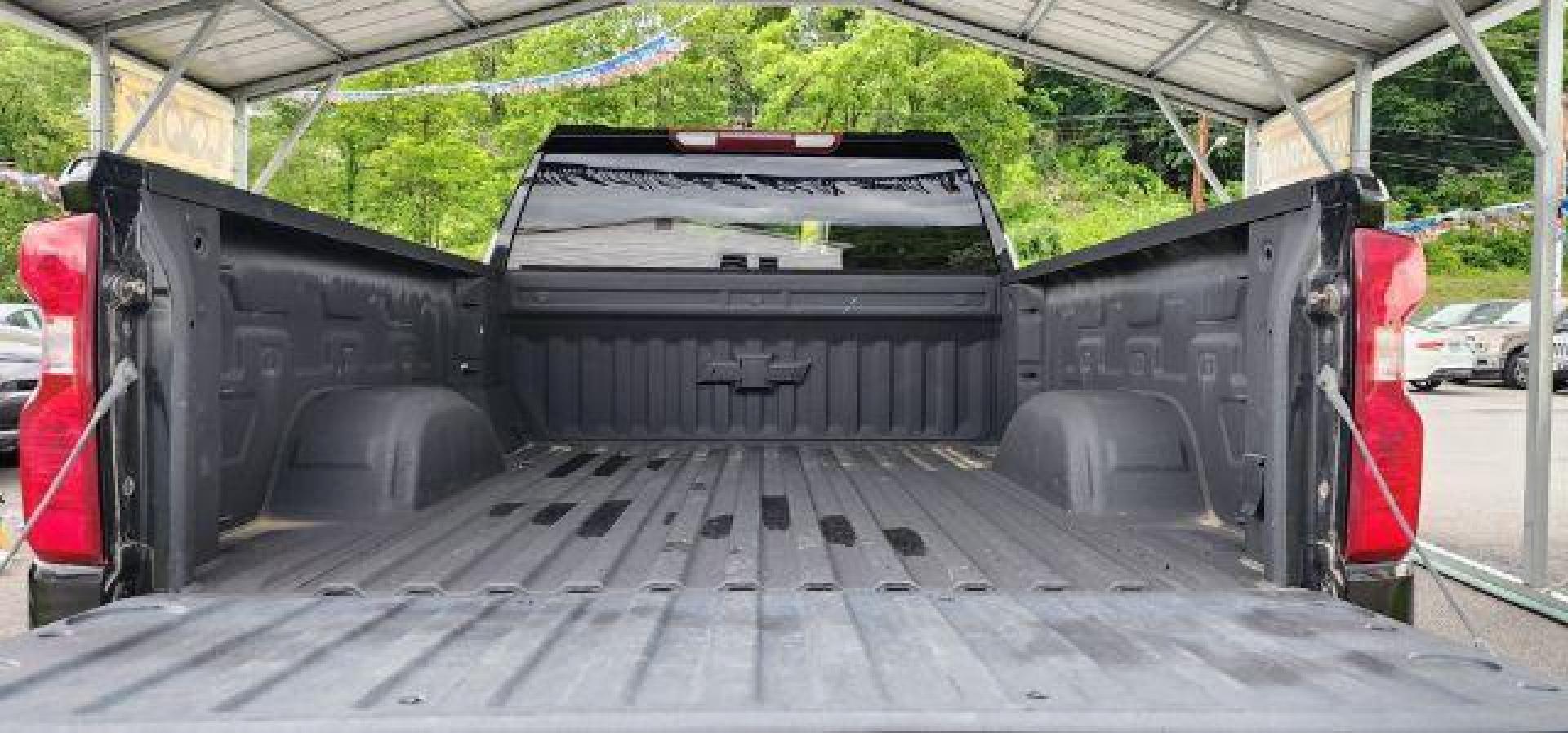 2019 BLACK /Jet Black Chevrolet Silverado 1500 LT (1GCUYDED9KZ) with an 5.3L V8 engine, AT transmission, located at 15520 McMullen Hwy SW, Belair, MD, 21502, (301) 729-3700, 39.581375, -78.846451 - Photo#10