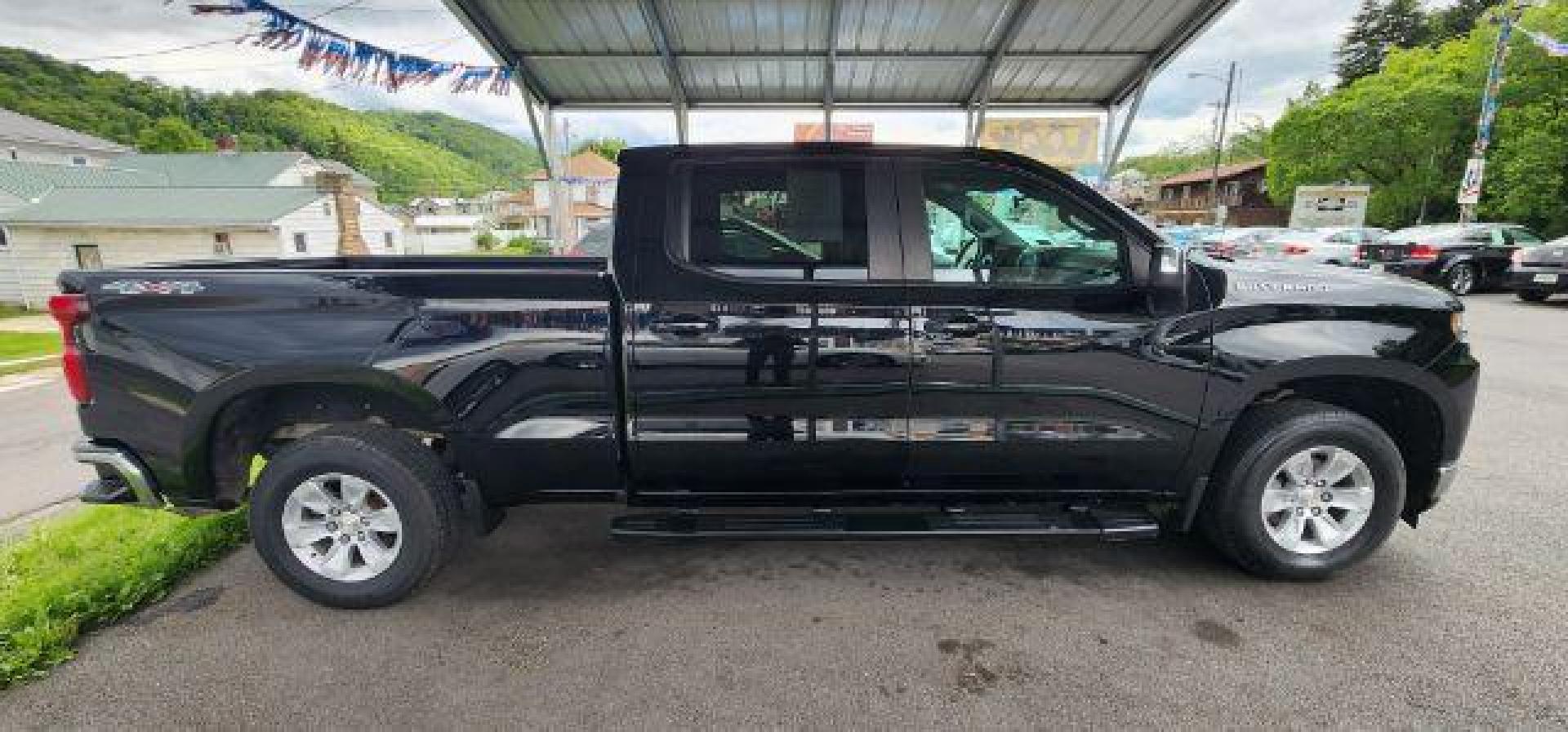 2019 BLACK /Jet Black Chevrolet Silverado 1500 LT (1GCUYDED9KZ) with an 5.3L V8 engine, AT transmission, located at 15520 McMullen Hwy SW, Belair, MD, 21502, (301) 729-3700, 39.581375, -78.846451 - Photo#12