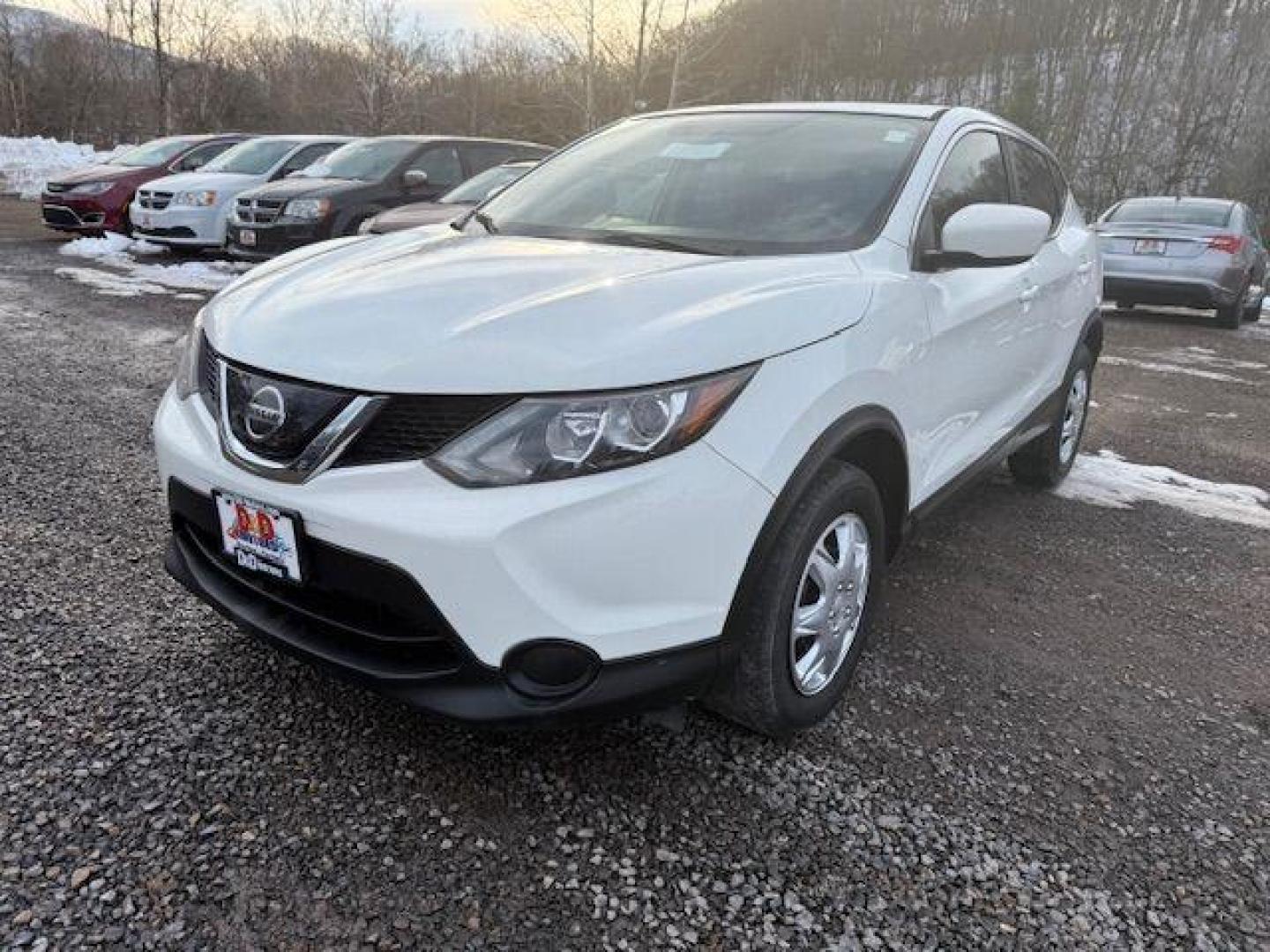 2019 WHITE Nissan Rogue Sport S (JN1BJ1CR3KW) with an 2.4L L4 engine, AT transmission, located at 19521 New George's Creek Rd SW, Barton, MD, 21521, (301) 463-2404, 39.524323, -79.017906 - Photo#0