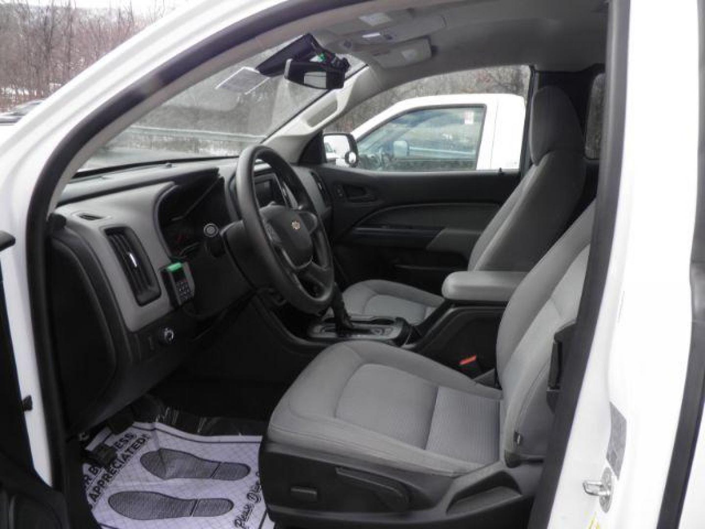 2020 White Chevrolet Colorado 2WD Extended Cab Long Box WT (1GCHSBEA8L1) with an 2.5L I4 engine, AT transmission, located at 15520 McMullen Hwy SW, Belair, MD, 21502, (301) 729-3700, 39.581375, -78.846451 - Photo#2