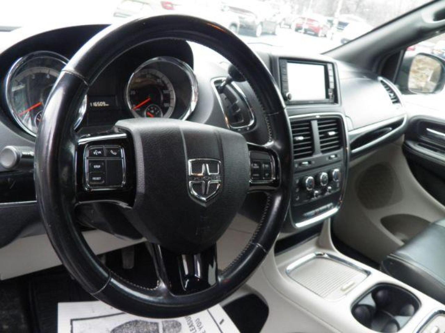 2020 Black /Leather Black Dodge Grand Caravan SXT (2C4RDGCG1LR) with an 3.6L V6 engine, AT transmission, located at 15520 McMullen Hwy SW, Belair, MD, 21502, (301) 729-3700, 39.581375, -78.846451 - FOR A BETTER PRICE CALL PAUL AT 301-268-8150 - Photo#2