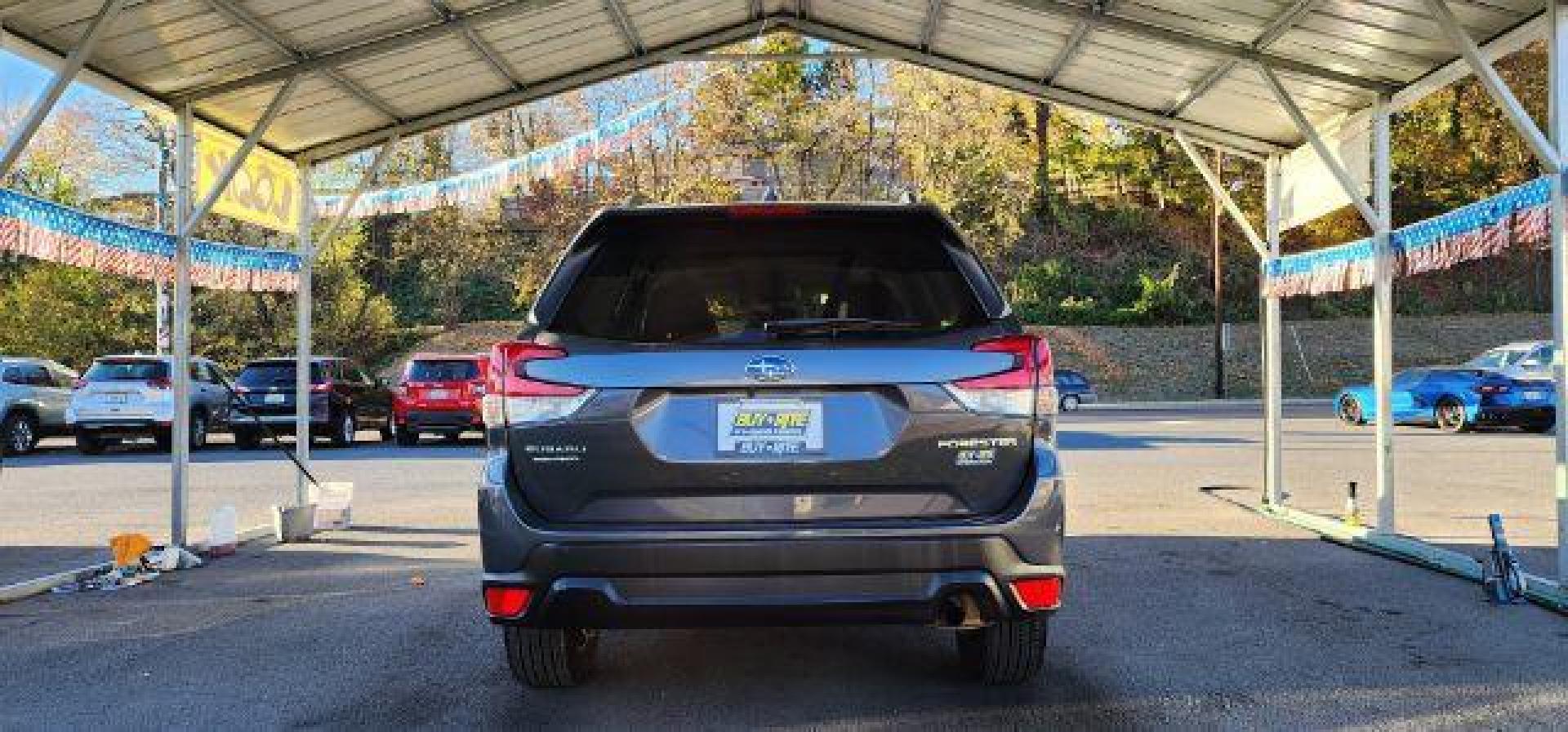 2020 GRAY /Black, cloth Subaru Forester Premium (JF2SKAGC5LH) with an 2.5 L4 engine, CVT transmission, located at 15520 McMullen Hwy SW, Belair, MD, 21502, (301) 729-3700, 39.581375, -78.846451 - FOR A BETTER PRICE CALL PAUL AT 301-268-8150 - Photo#11